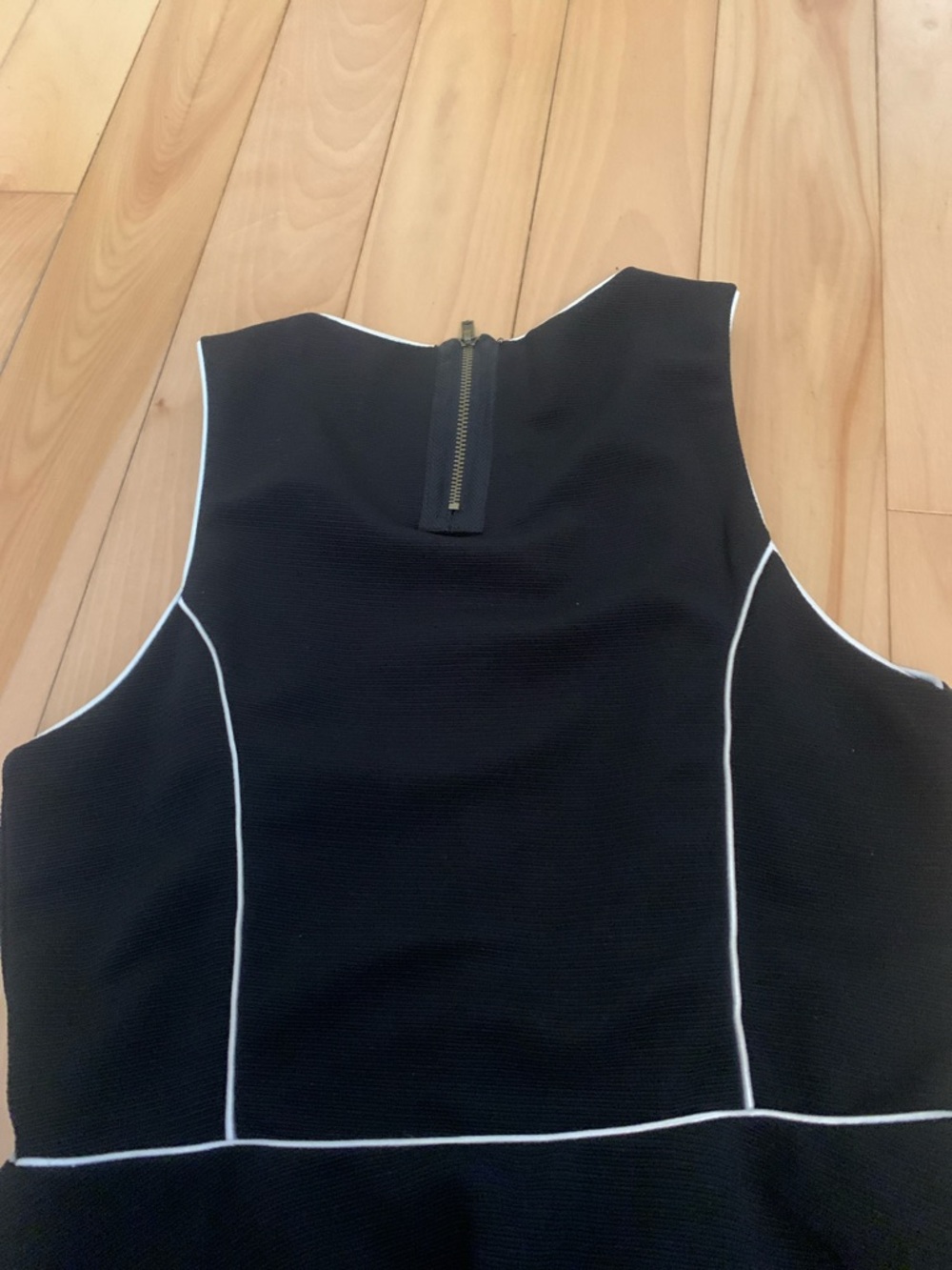 Monteau Fit & Flare Skater Pleated Mini Sleeveless Black Dress White Accent - Picture 3 of 3